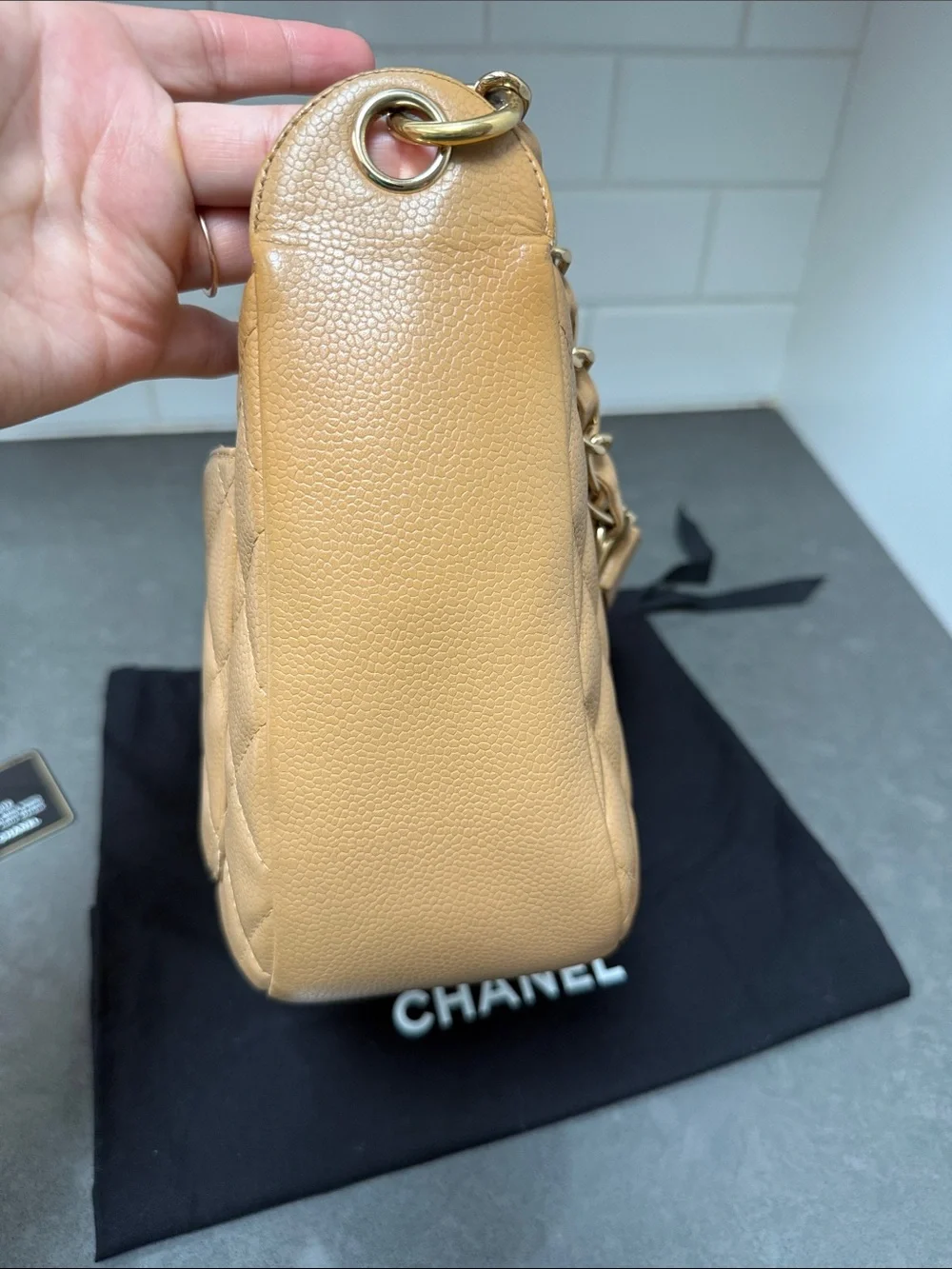 ❌sold❌CHANEL Caviar Beige Leather Hobo Bag Gold Hardware - Picture 4 of 14
